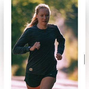 Tracksmith Harrier Long Sleeve